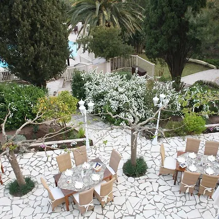 Hotel La Cheneraie Saint-Raphaël